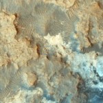 Curiosity trek through 'Pahrump Hills' spotted by Mars Reconnaissance Orbiter